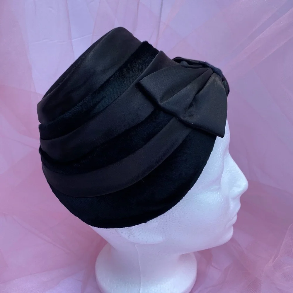 Vintage Turban Black Satin Fascinator Hat - Picture 6 of 9